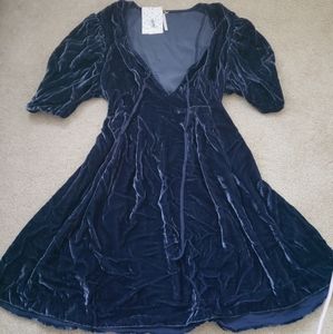NWT Free people velvet dress. Accepting offers